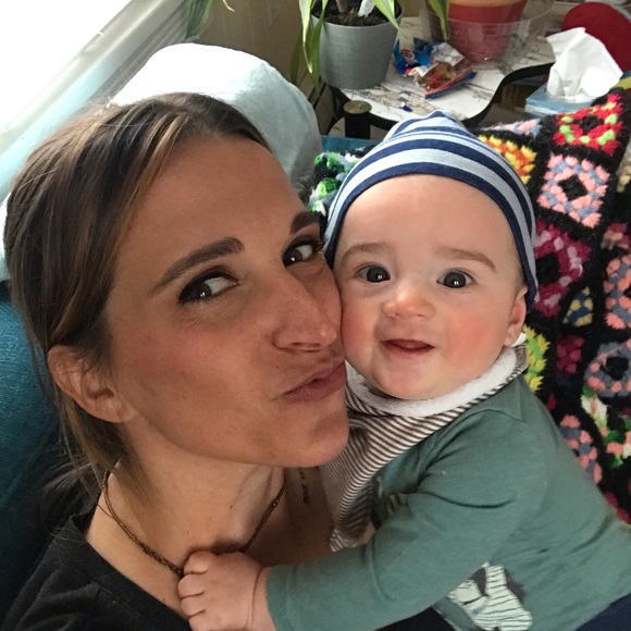 Meet your Posher, Melissa - Picture 1 of 1